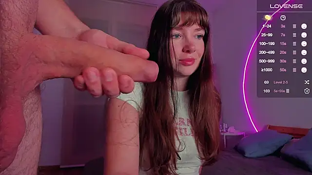 Snapshot of alicekaneky chatting on October 2025 11:03:02 PM alicekaneky online show from October 2025 11:03:02 PM