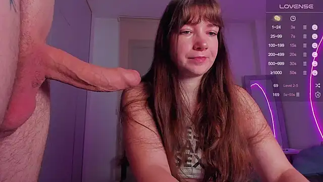 Snapshot of alicekaneky chatting on October 2025 12:07:02 AM alicekaneky online show from October 2025 12:07:02 AM