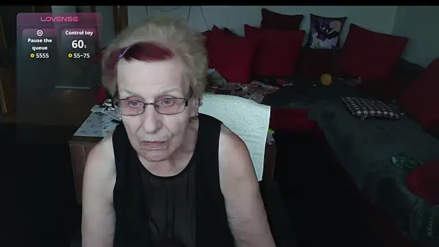 HeisseomaOriginal online show from October 2025 07:18:01 AM