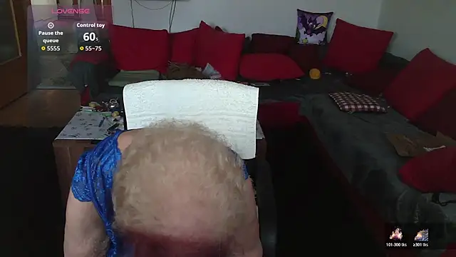 HeisseomaOriginal online show from December 2025 12:32:01 PM