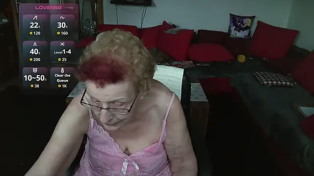 HeisseomaOriginal online show from December 2025 11:50:02 AM