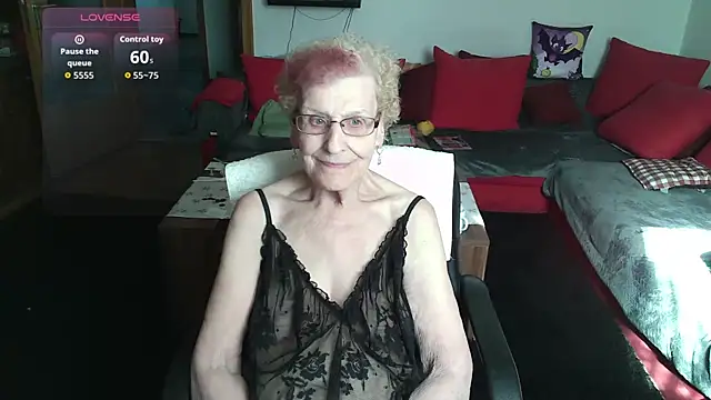 Snapshot of HeisseomaOriginal chatting on May 2026 07:04:02 AM HeisseomaOriginal online show from May 2026 07:04:02 AM