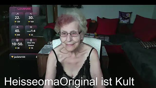 Snapshot of HeisseomaOriginal chatting on June 2026 07:14:02 AM HeisseomaOriginal online show from June 2026 07:14:02 AM