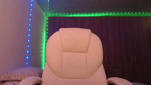 Selene93 online show from February 2025 10:43:01 PM