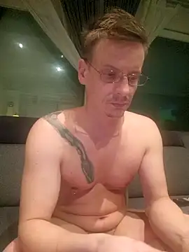 LanaSissy100 online show from December 2024 08:32:01 PM