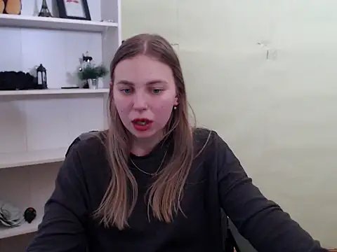 Snapshot of klerkarina chatting on February 2025 06:20:01 AM klerkarina online show from February 2025 06:20:01 AM