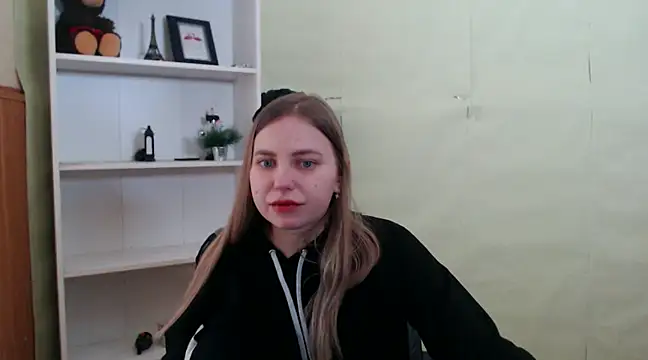 Snapshot of klerkarina chatting on February 2025 06:45:01 AM klerkarina online show from February 2025 06:45:01 AM