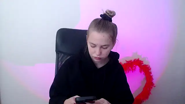 Snapshot of klerkarina chatting on October 2025 05:19:01 AM klerkarina online show from October 2025 05:19:01 AM