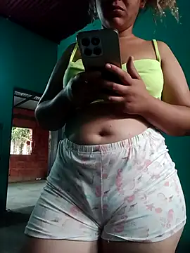 Snapshot of ValeriaSantos- chatting on December 2024 11:11:02 AM ValeriaSantos- online show from December 2024 11:11:02 AM