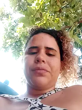 Snapshot of ValeriaSantos- chatting on January 2025 01:45:02 PM ValeriaSantos- online show from January 2025 01:45:02 PM