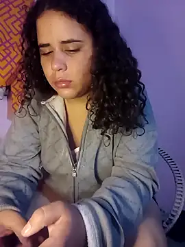 Snapshot of ValeriaSantos- chatting on February 2025 09:47:02 AM ValeriaSantos- online show from February 2025 09:47:02 AM