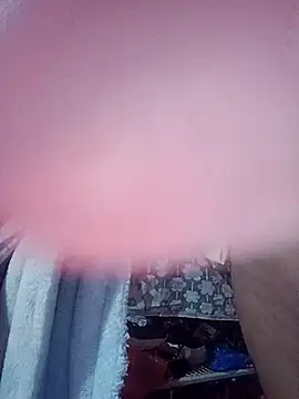 Snapshot of ValeriaSantos- chatting on February 2025 11:26:02 PM ValeriaSantos- online show from February 2025 11:26:02 PM