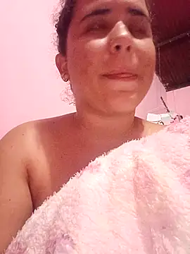 Snapshot of ValeriaSantos- chatting on March 2025 04:00:02 PM ValeriaSantos- online show from March 2025 04:00:02 PM