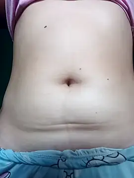 Snapshot of ValeriaSantos- chatting on March 2025 01:25:02 PM ValeriaSantos- online show from March 2025 01:25:02 PM