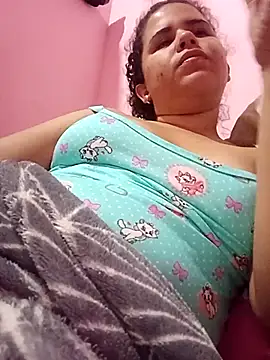 Snapshot of ValeriaSantos- chatting on March 2025 10:46:01 AM ValeriaSantos- online show from March 2025 10:46:01 AM