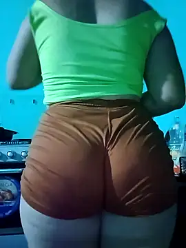 Snapshot of ValeriaSantos- chatting on September 2025 11:26:02 PM ValeriaSantos- online show from September 2025 11:26:02 PM