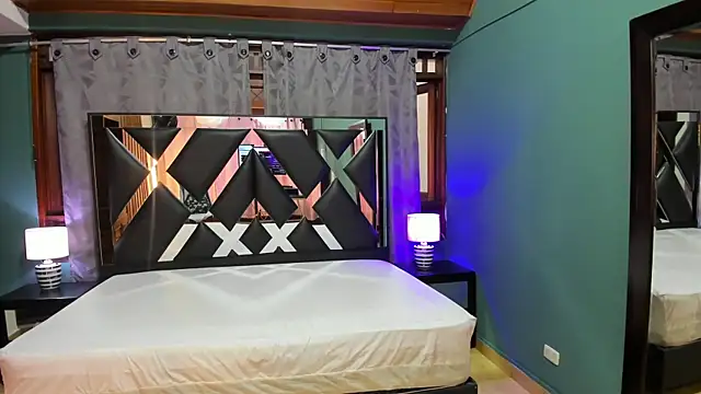 Linda4Petite online show from February 2025 01:08:02 PM