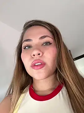 Snapshot of NatashaCruz- chatting on June 2026 09:31:02 PM NatashaCruz- online show from June 2026 09:31:02 PM