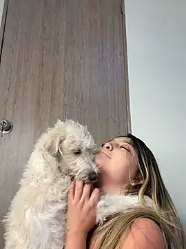 lunablossom  online show from January 2025 04:16:02 AM