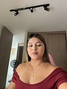 lunablossom  online show from March 2026 06:00:01 PM