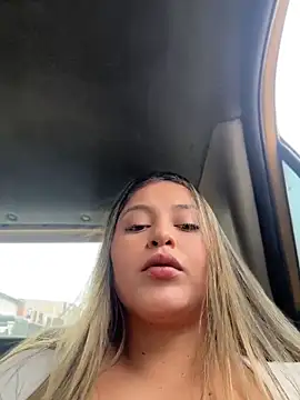 lunablossom  online show from May 2026 08:49:01 PM