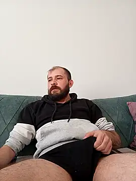 Snapshot of NiiiRvaNaa chatting on November 2025 06:44:01 AM NiiiRvaNaa online show from November 2025 06:44:01 AM