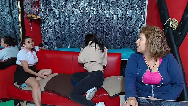 lesbiancuple online show from January 2025 12:17:02 AM