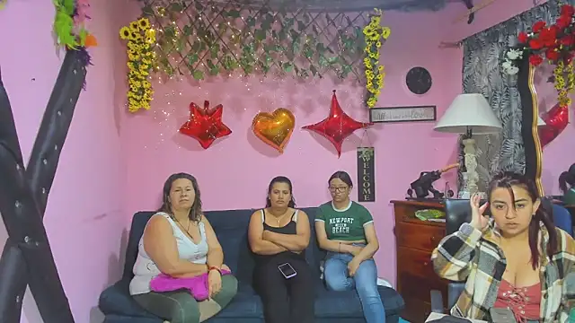 lesbiancuple online show from March 2026 11:57:01 AM