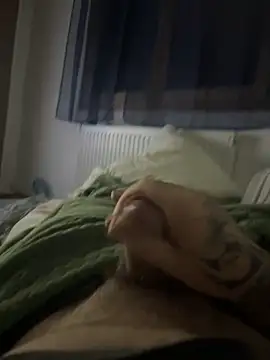 RenaudS-02 online show from December 2025 12:51:01 AM