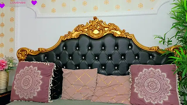 KarinaNoir online show from April 2026 03:57:02 AM