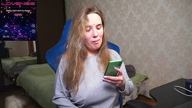 Sandra SW  online show from March 2025 04:15:02 PM