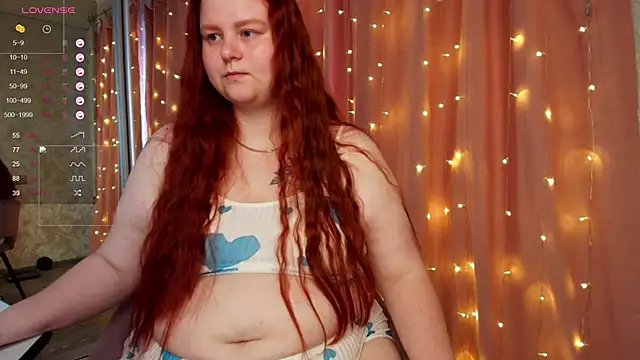 Snapshot of Mia_Bows chatting on May 2026 12:27:01 AM Mia Bows online show from May 2026 12:27:01 AM