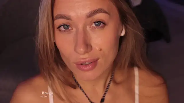 Blondie Bunny online show from November 2025 04:03:01 AM