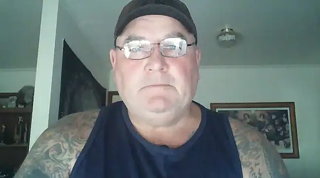 Snapshot of HOTANAL chatting on January 2025 03:45:01 AM HOTANAL online show from January 2025 03:45:01 AM