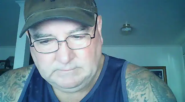 Snapshot of HOTANAL chatting on January 2025 12:12:01 AM HOTANAL online show from January 2025 12:12:01 AM