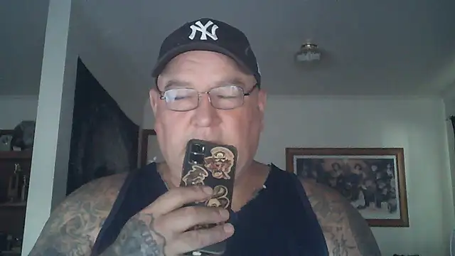 Snapshot of HOTANAL chatting on March 2025 01:00:01 AM HOTANAL online show from March 2025 01:00:01 AM