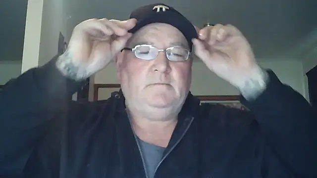 Snapshot of HOTANAL chatting on September 2025 11:26:02 PM HOTANAL online show from September 2025 11:26:02 PM