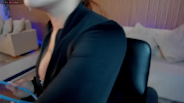 kimbrownn online show from September 2025 12:29:01 PM