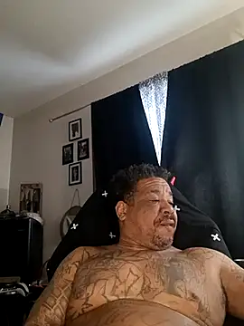 yellowwetfox online show from February 2025 03:28:02 PM