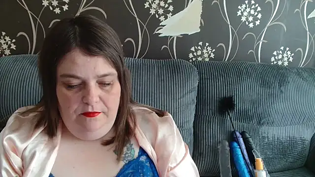 HouseWifeWhore Milf online show from March 2025 02:10:02 PM