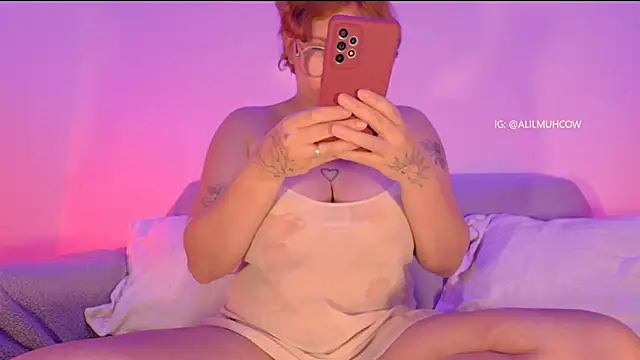 Lilmuh  online show from September 2025 12:15:01 AM