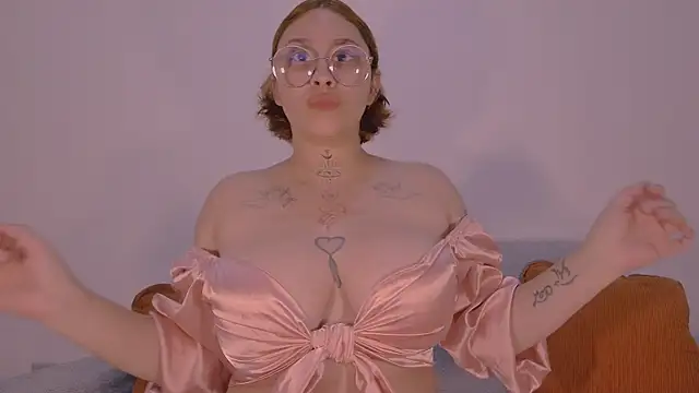 Lilmuh  online show from February 2026 11:19:02 PM