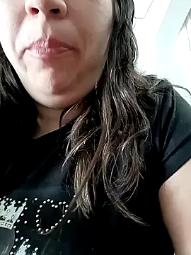 isabella rossse online show from December 2024 12:56:02 PM