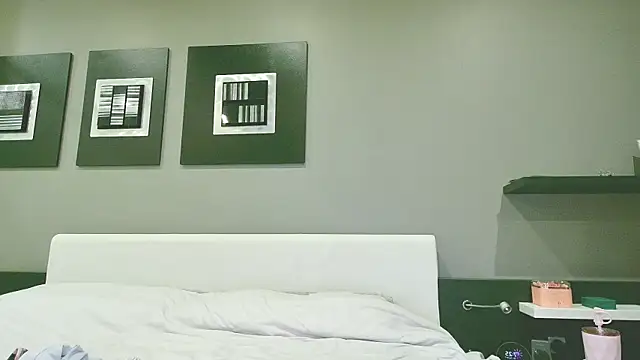 isabella rossse online show from April 2026 05:24:01 PM