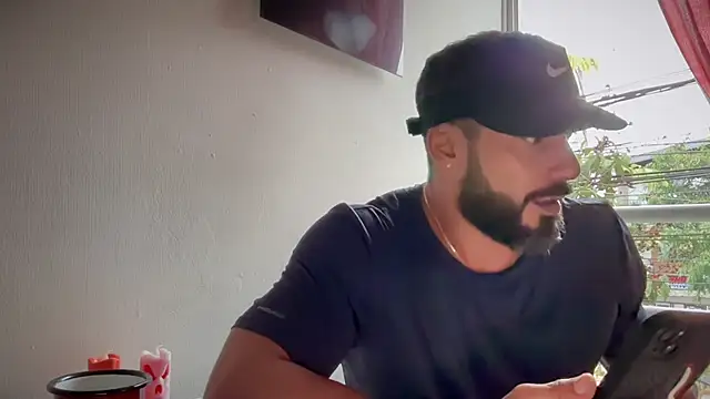 romeolovedark online show from November 2025 09:57:02 PM