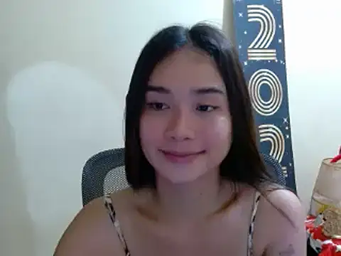 Snapshot of ShinningEthene chatting on July 2026 06:41:02 AM ShinningEthene online show from July 2026 06:41:02 AM