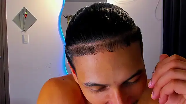 Kris Khalifa69 online show from September 2025 01:29:01 AM