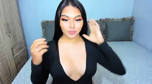 Snapshot of shantal_r0mance chatting on December 2024 01:55:02 PM shantal r0mance online show from December 2024 01:55:02 PM