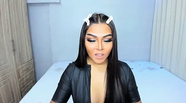 Snapshot of shantal_r0mance chatting on February 2025 01:49:02 AM shantal r0mance online show from February 2025 01:49:02 AM