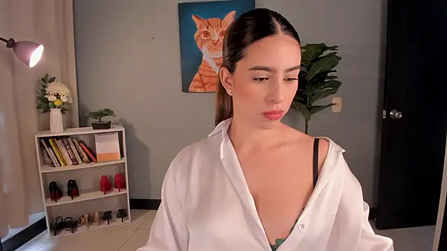 LiaPearce online show from April 2026 01:12:01 PM